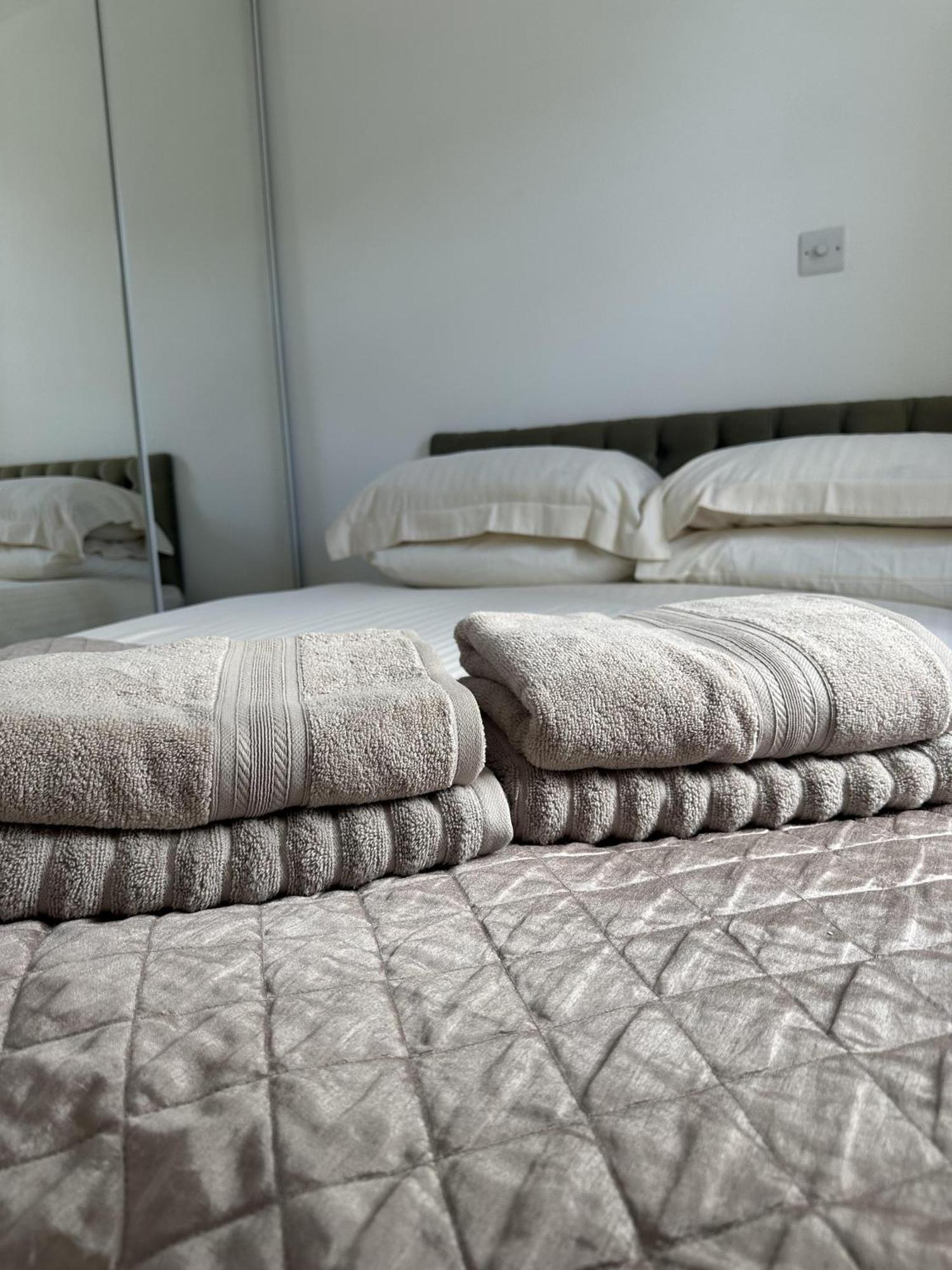 Cozy Coastal Lodge In Hayle Buitenkant foto